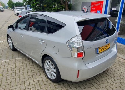 Toyota-Prius-6