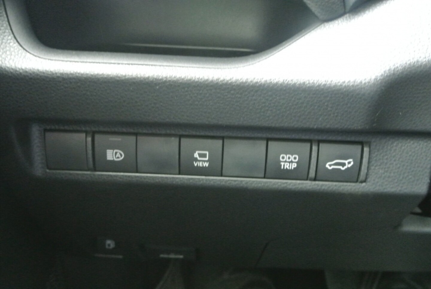 Toyota-RAV4-12